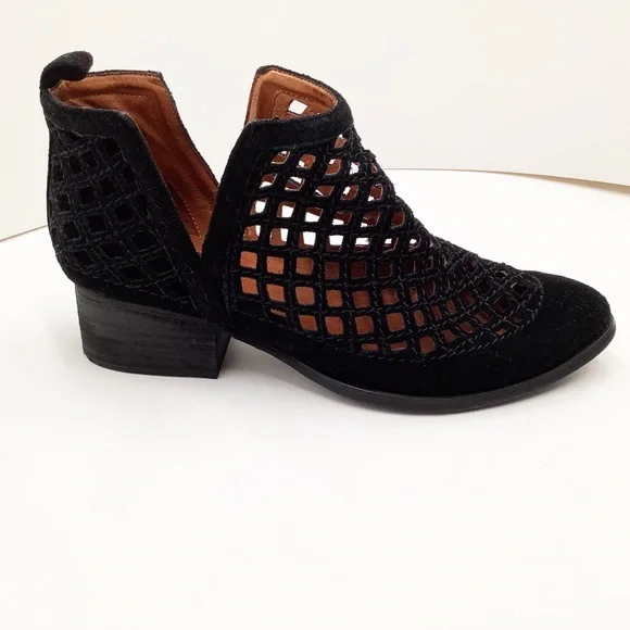 {Jeffrey Campbell}Taggart Ankle Bootie - Picture 1 of 10